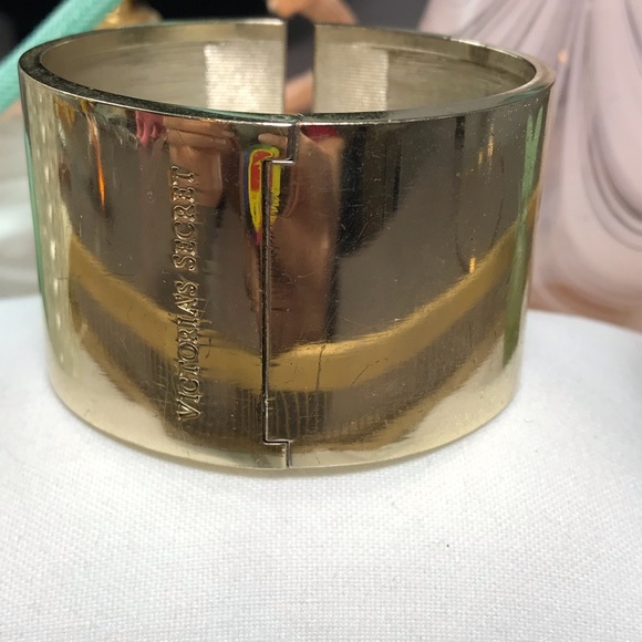 Victoria’s secret rhinestone spike wide cuff gold - Picture 6 of 8